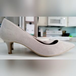 Suede Pumps